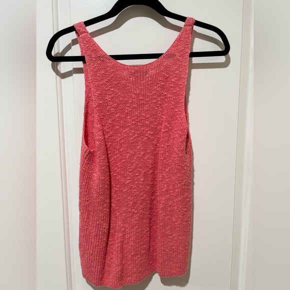 Gap pink tank size XL - Picture 2 of 3